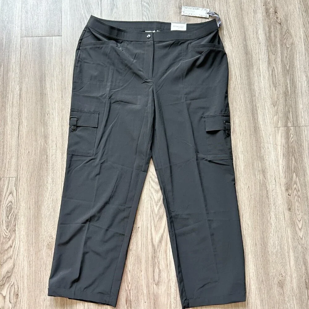 Chico's Zenergy Neema Courtney Black Cargo Pants Short Size 3 (16) NWT